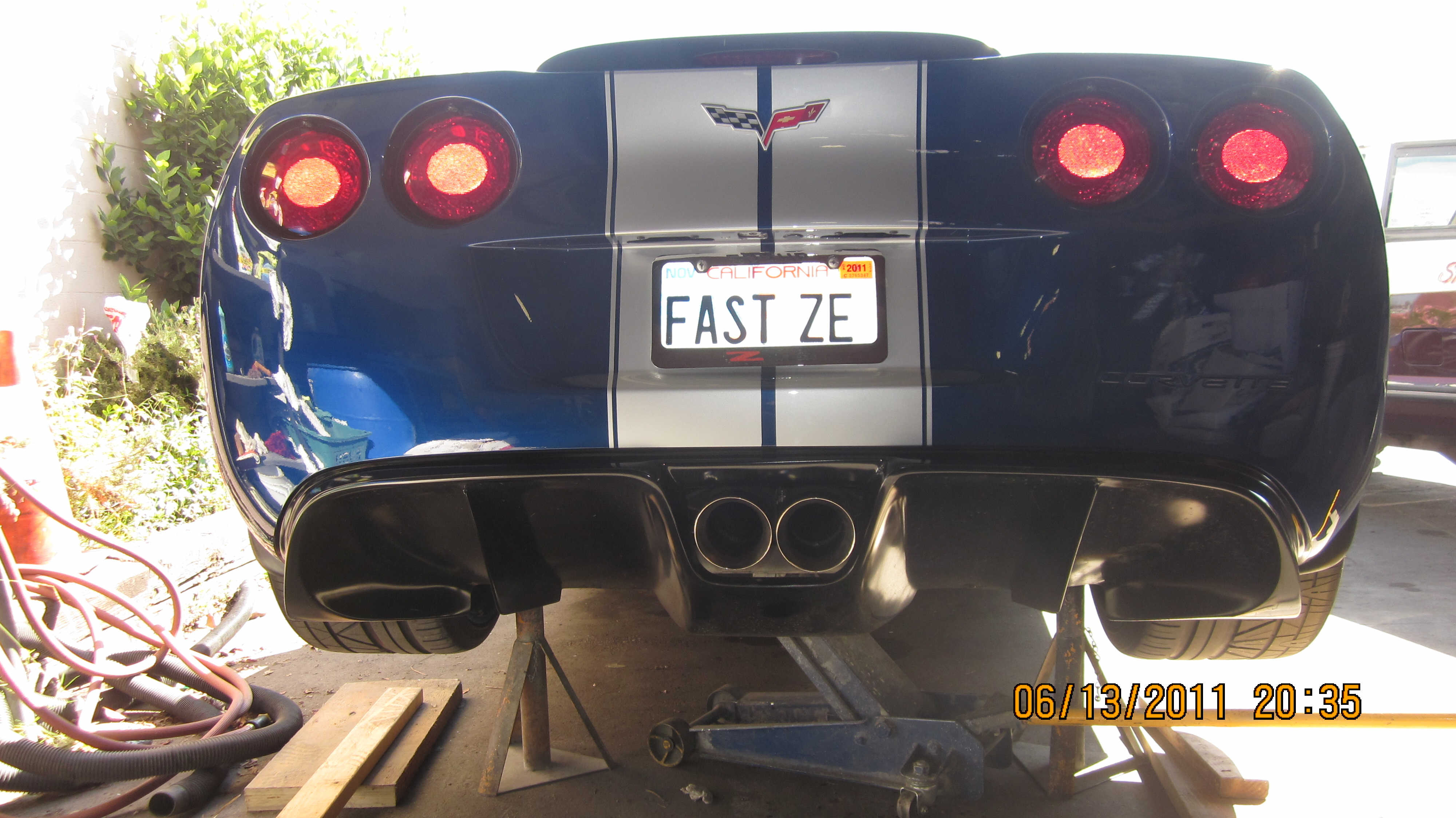 C6 Corvette AE Center Mount Exhaust System, Using Borla Mufflers